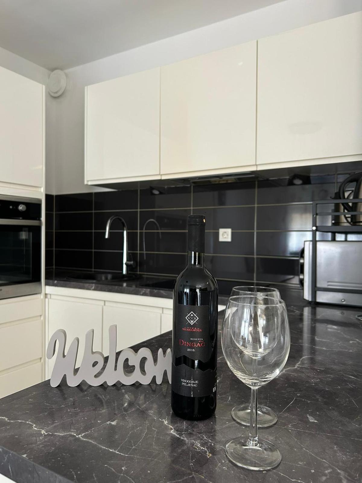 Apartment Dalmatinos Split Znjan Экстерьер фото