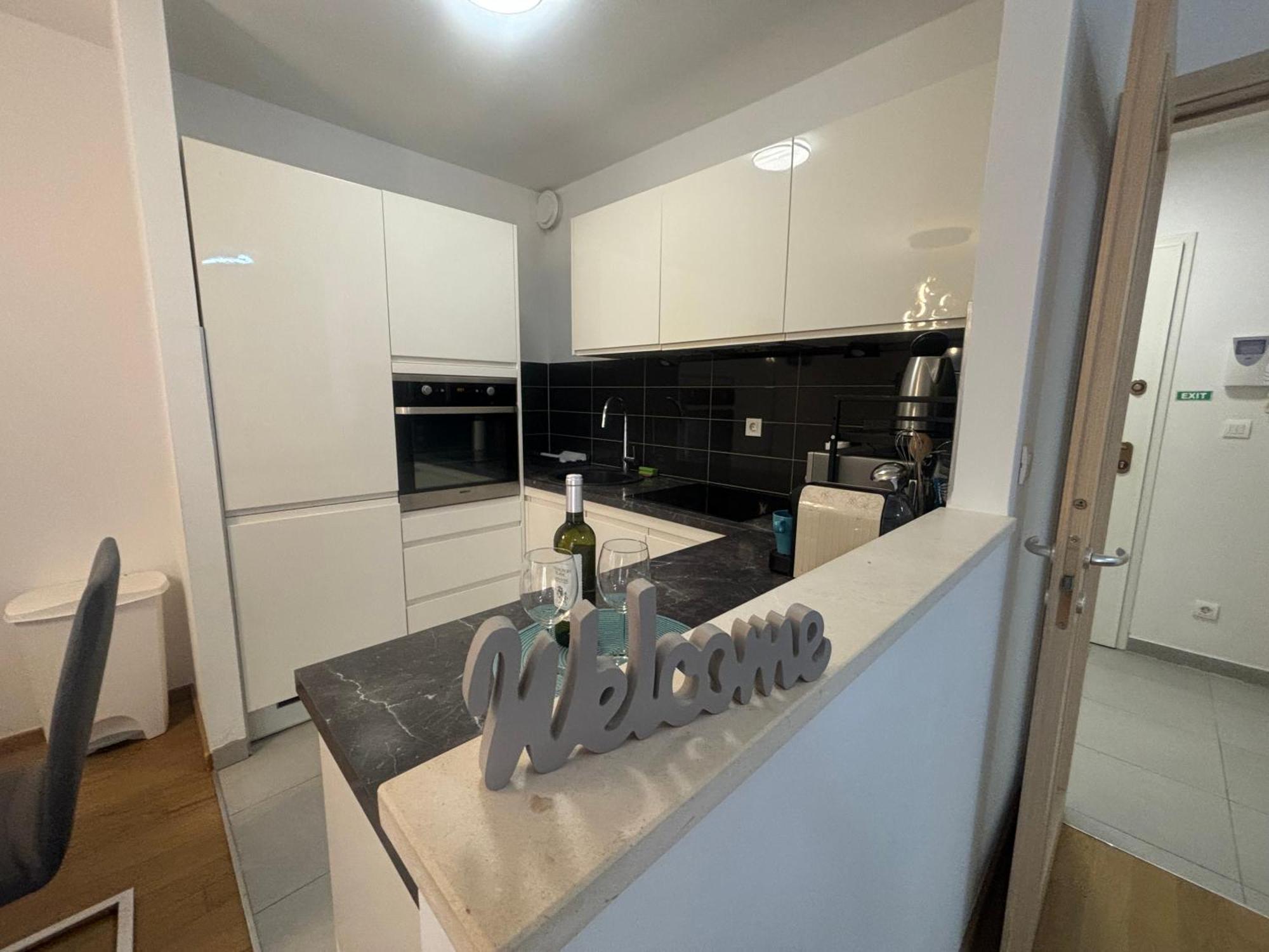 Apartment Dalmatinos Split Znjan Экстерьер фото