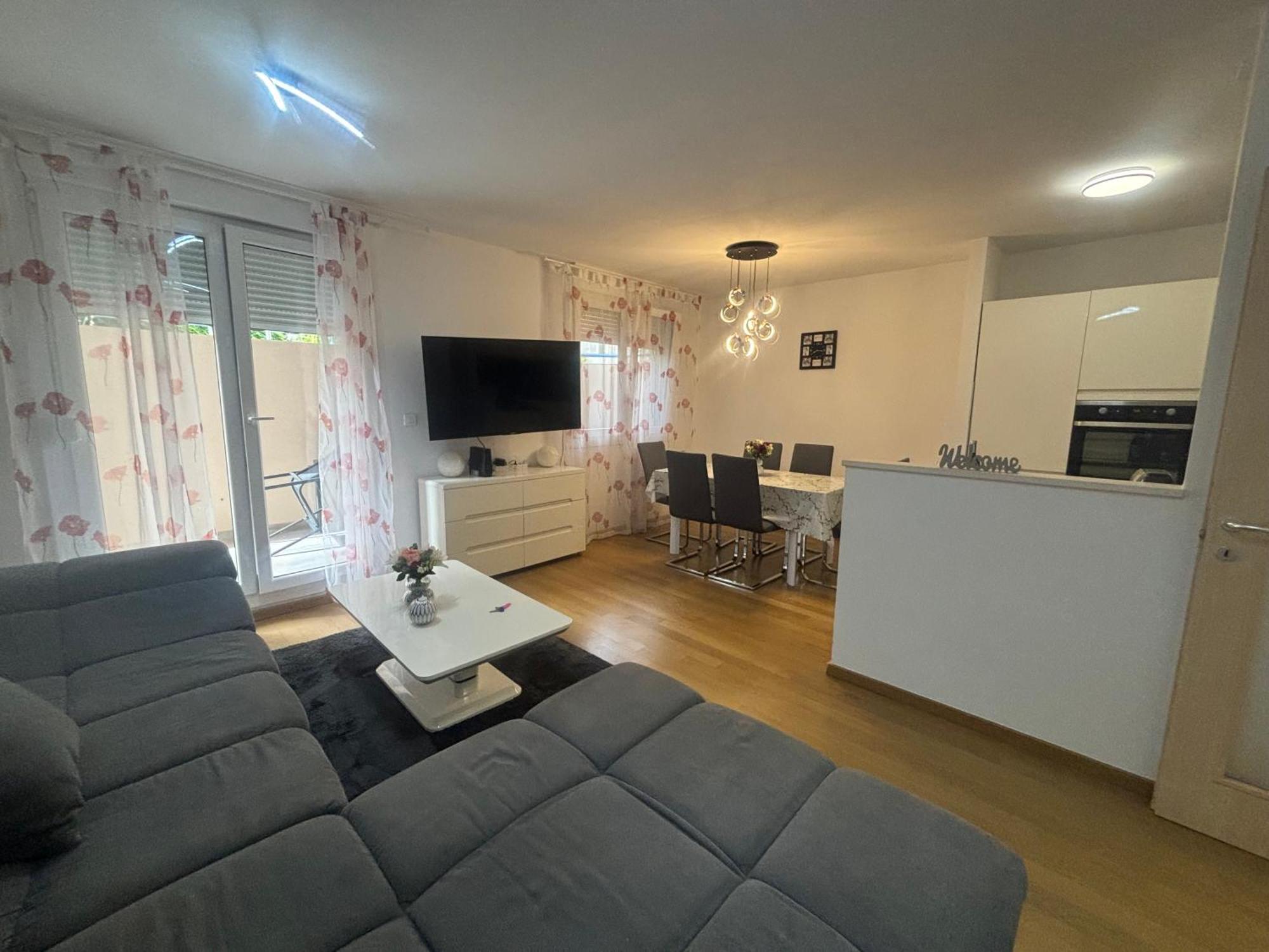 Apartment Dalmatinos Split Znjan Экстерьер фото